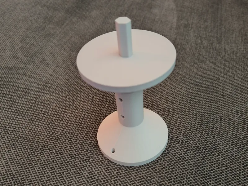 Fishing line spool