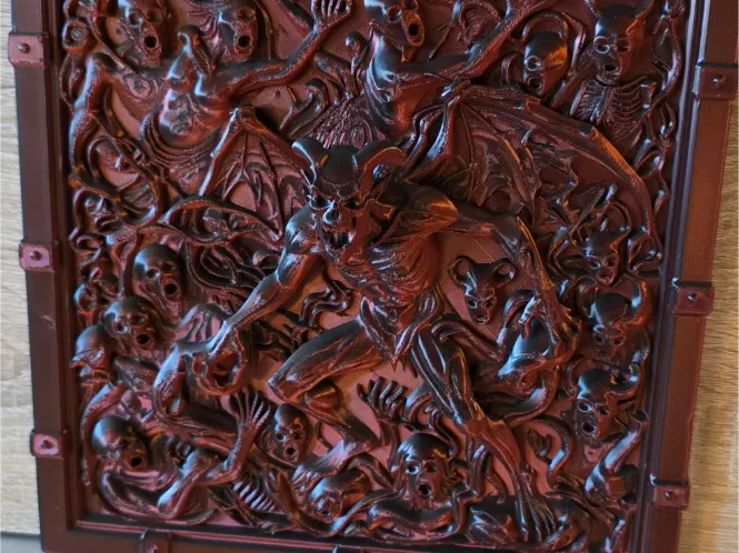 Dunkles Relief im Horror-/Fantasy-Stil