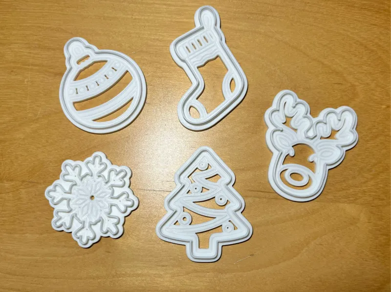 5-in-1 Christmas Cookie Cutter Set
