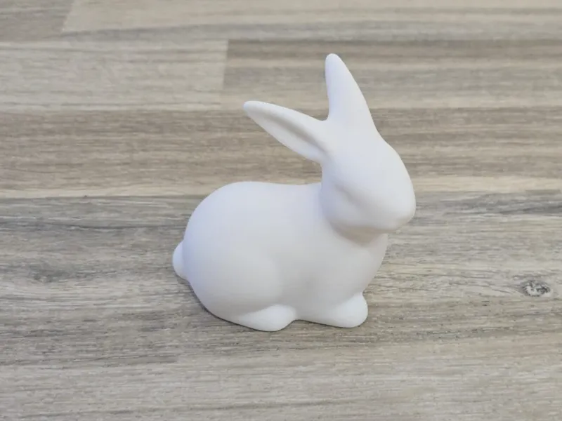 3D-scan eines dekorativen sitzenden Osterhasen