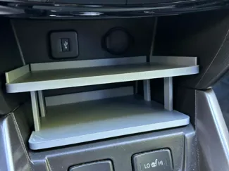 Suzuki Vitara (2024) key and phone holder