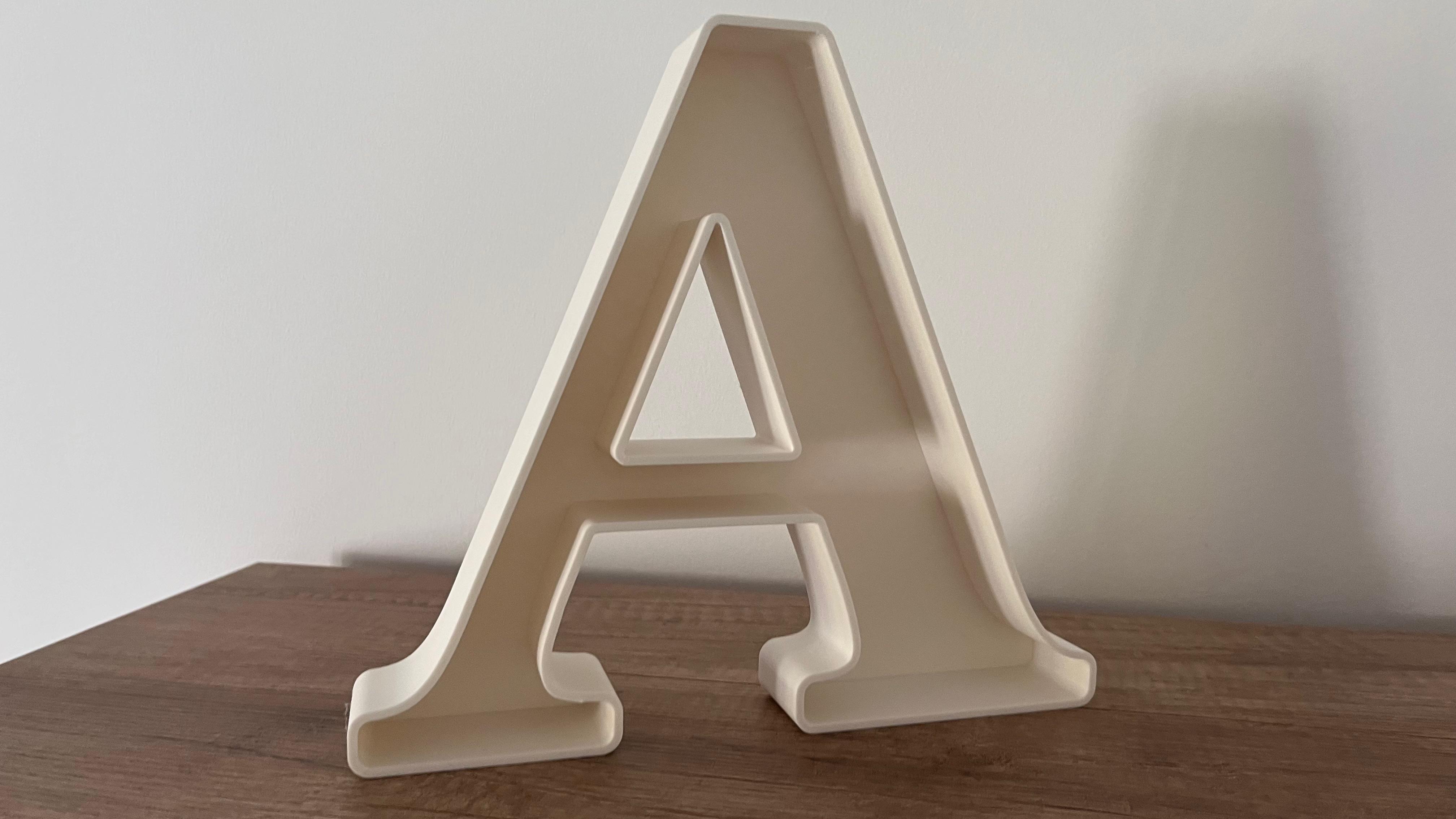 Miniatura 2 do modelo 3D Customizable Letter Tray