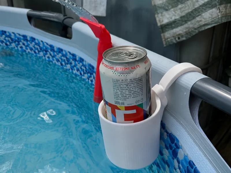Getränkehalter für den Pool