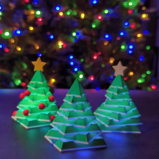 Stackable Christmas tree
