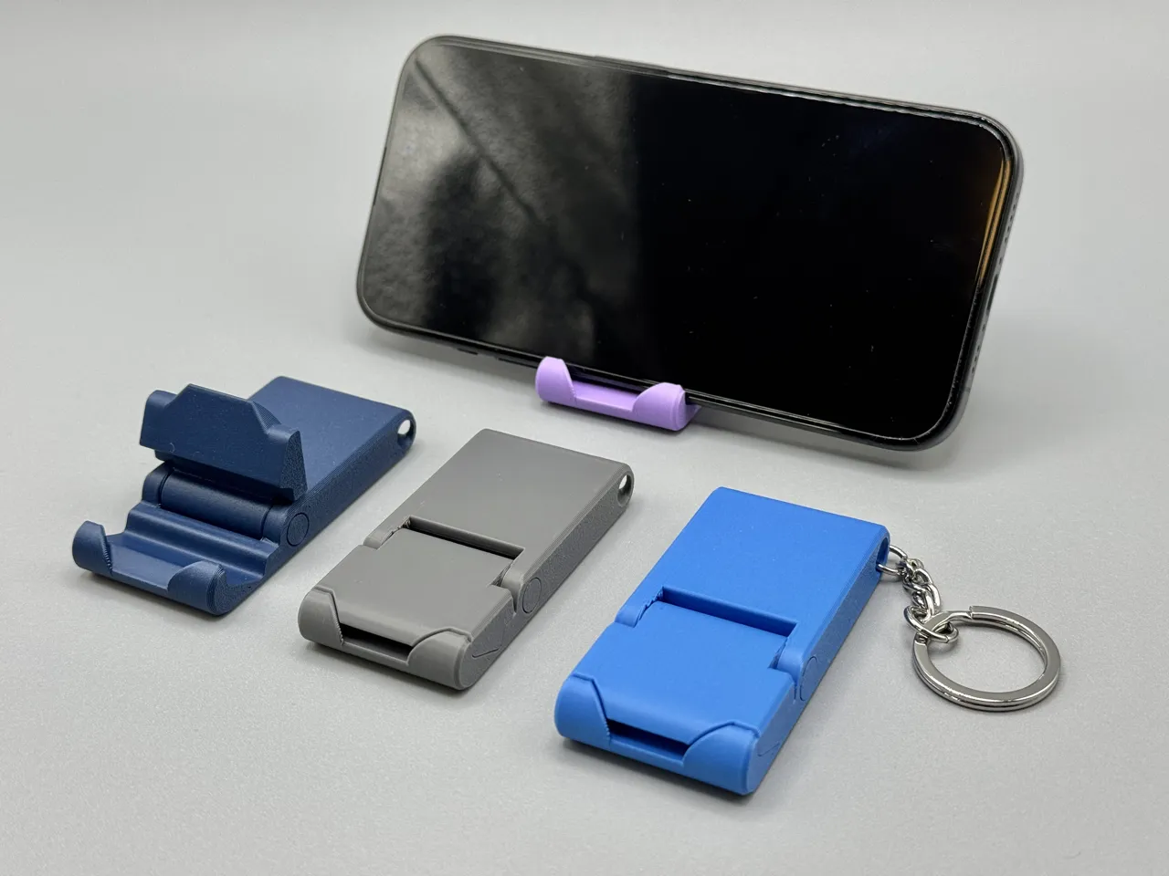Small smartphone stand - print in place design view 2