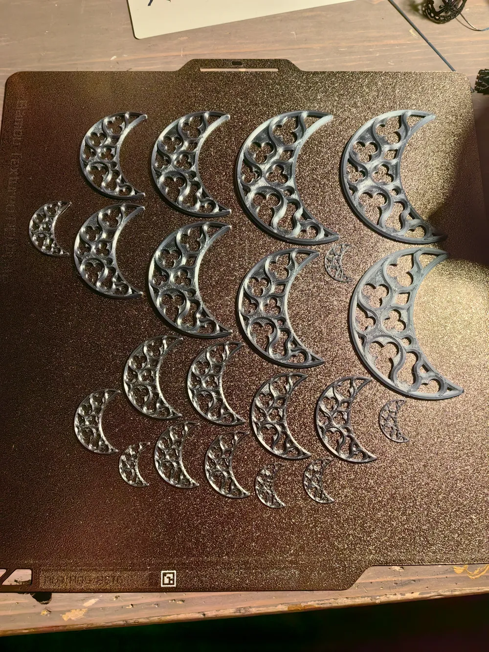 Gothic Moon Pendant by TraceTrove MakerWorld: Download Free 3D Models