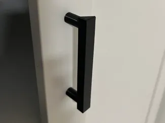 Schrankgriff dreieckig