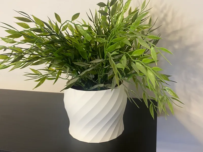 Flower pot