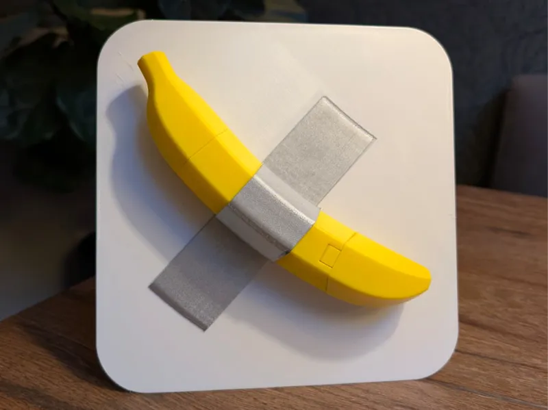 Nanakatana display (Maurizio Cattelan style)
