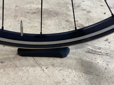 FRONT WHEEL SUPPORT HOME TRAINER