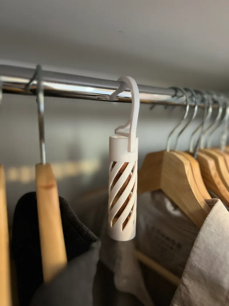 Cedar / Moth ball Hanger