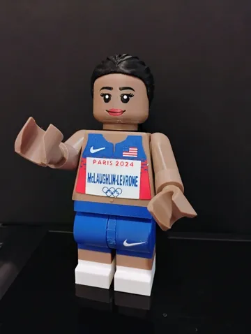 Figura decorativa: Sydney McLaughlin-Levrone – Team USA Athletics — vista de referencia 3