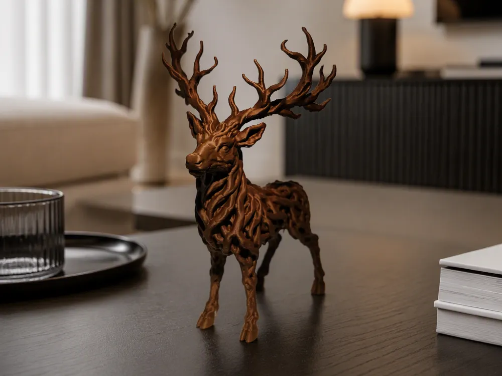 Modelo para impresión 3D: Wurzelhirsch "Kronengeweih" aus verflochtenem Holz. Referencia del modelo original.