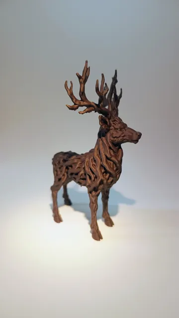 Modelo para impresión 3D: Wurzelhirsch "Kronengeweih" aus verflochtenem Holz — vista de referencia 4