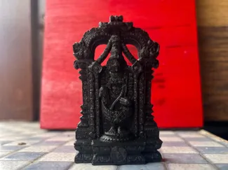 Vishnu statue