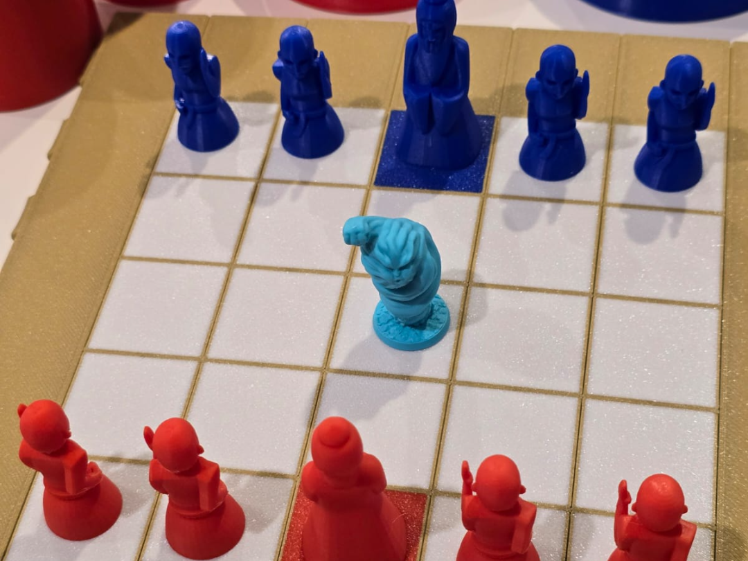 Roll-up Onitama Board Game