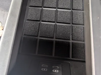 Gridfinity base for 2023+ Prius arm rest