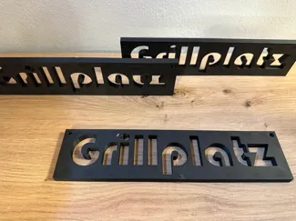 Schriftzug Türschild Grillplatz