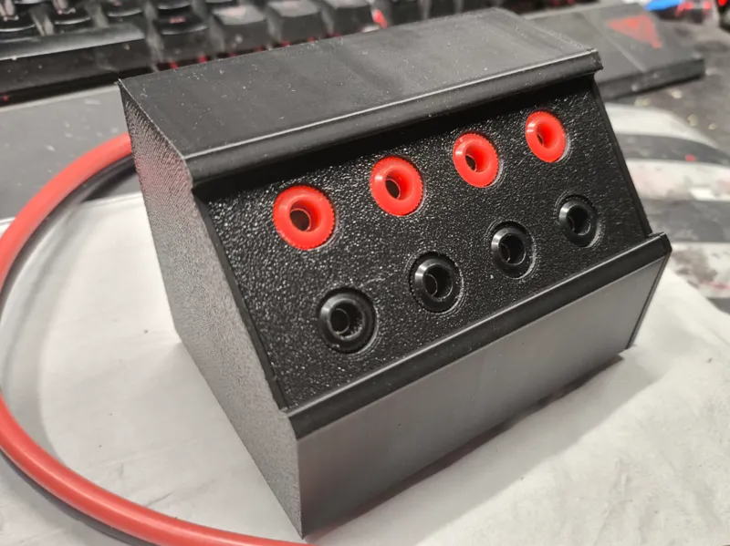 Banana adapter/spliter for laboratory power supply