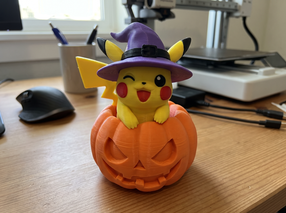 Cute Halloween Pikachu - 1