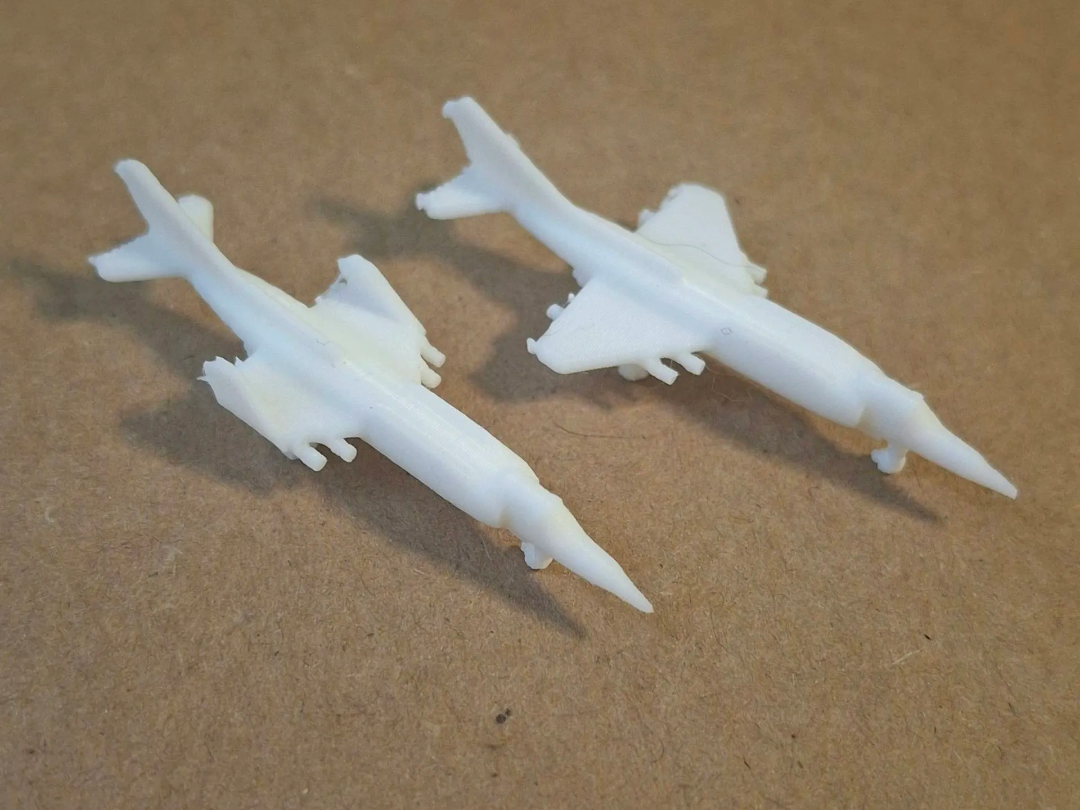 1:400 scale Yak-38