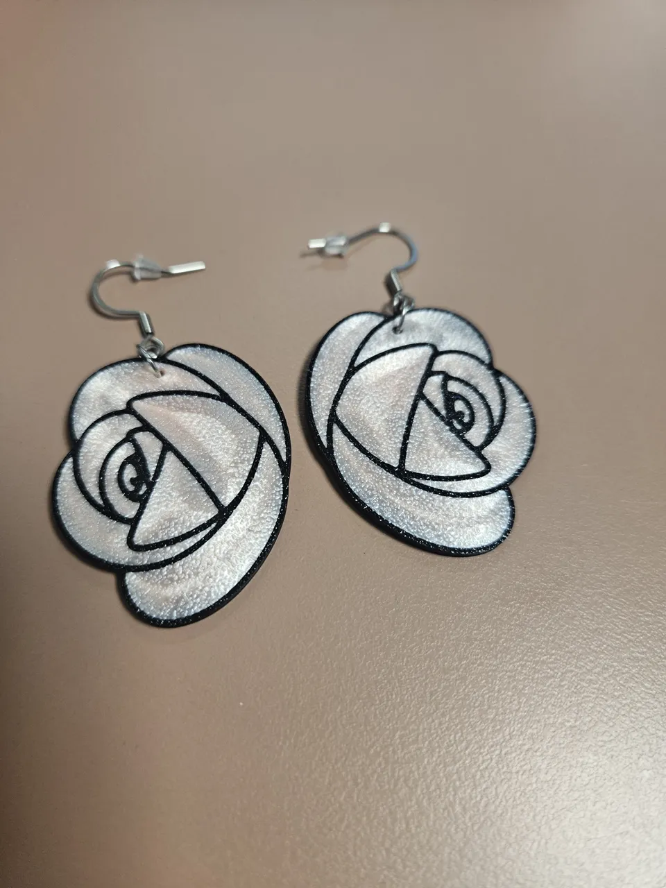 Boucle d'oreille Rose multi couleur double face view 3