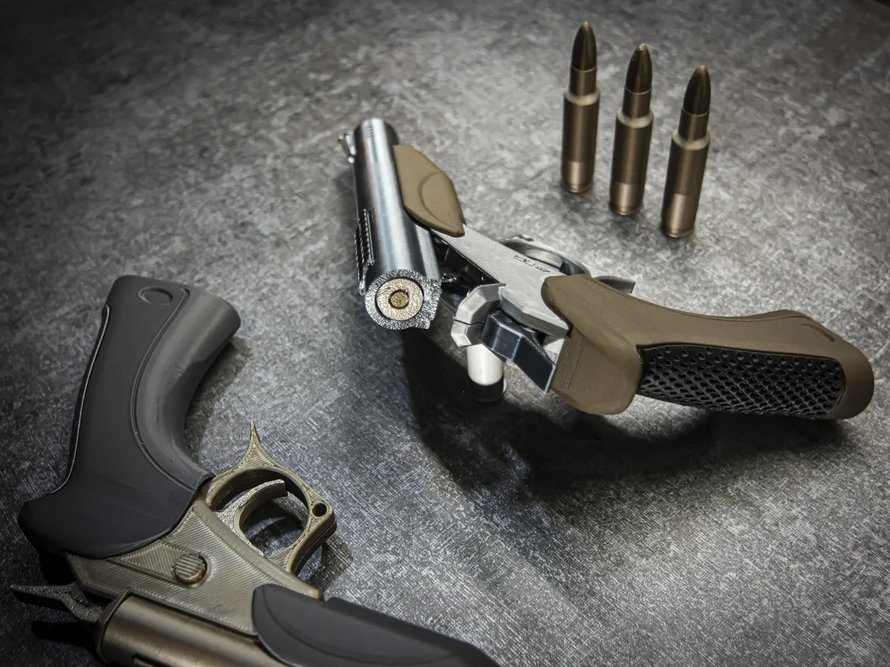 Hunting Pistol - One-Shot Long-Range - Fidget Toy view 4