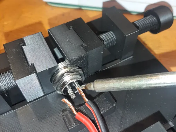 https://makerworld.bblmw.com/makerworld/model/US9f444b9fea89cd/design/2025-02-19_3922945739553.jpg