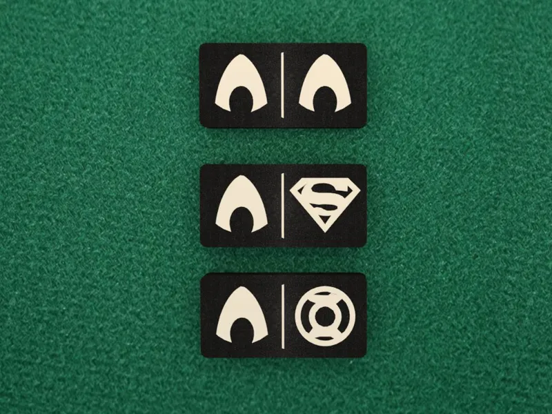 Super Heroes Domino