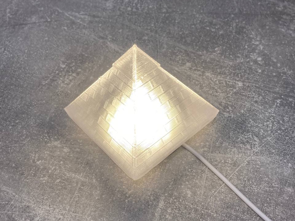 Pyramid for LED Lamp Kit 001