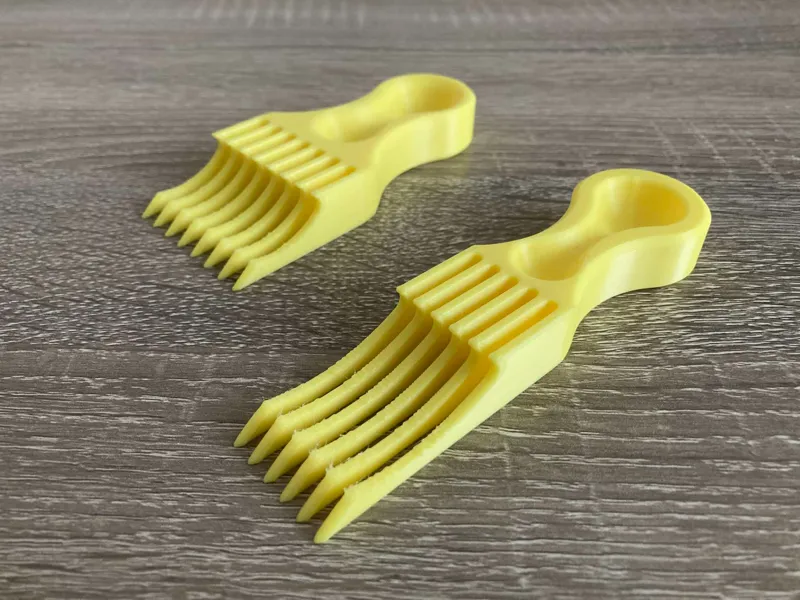 Hairbrush cleaner (narrow and wide version)