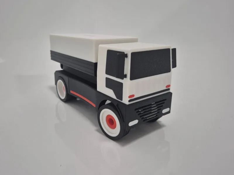 Lastkraftwagen Bausatz mit Kipp-Lenkfunktion