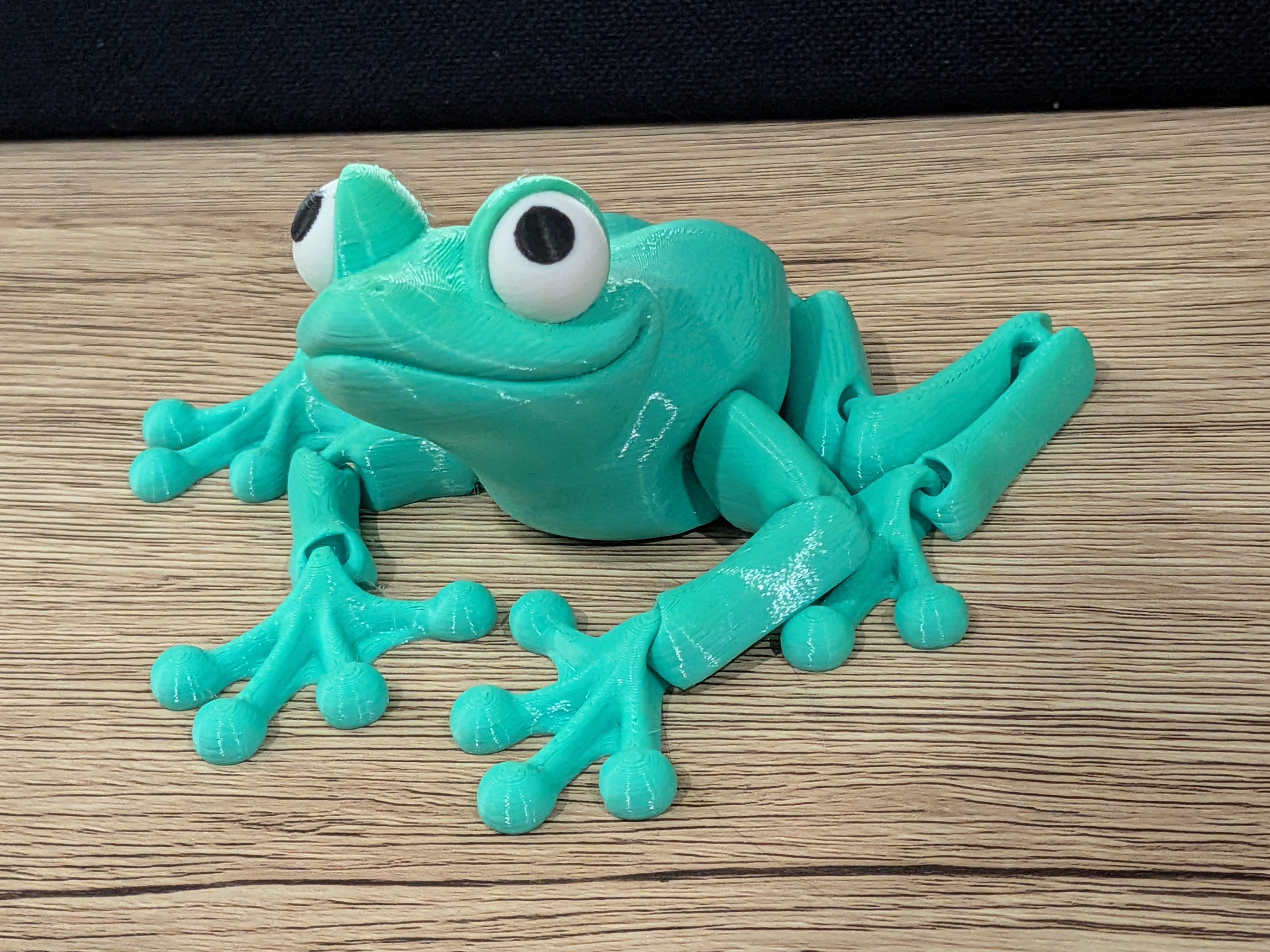 Miniatura 2 do modelo 3D 关节可动青蛙