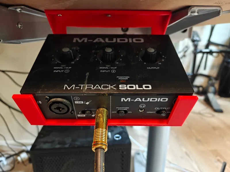 M audio solo desk mount 