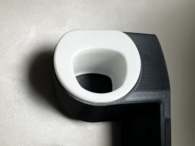 Adapter NACS plug to Type 2 plug holder