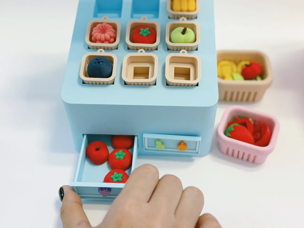 Mini Fruit Stand & 10 Fruit Clickers view 4
