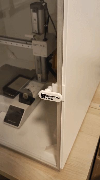 Handle with Bambulab logo