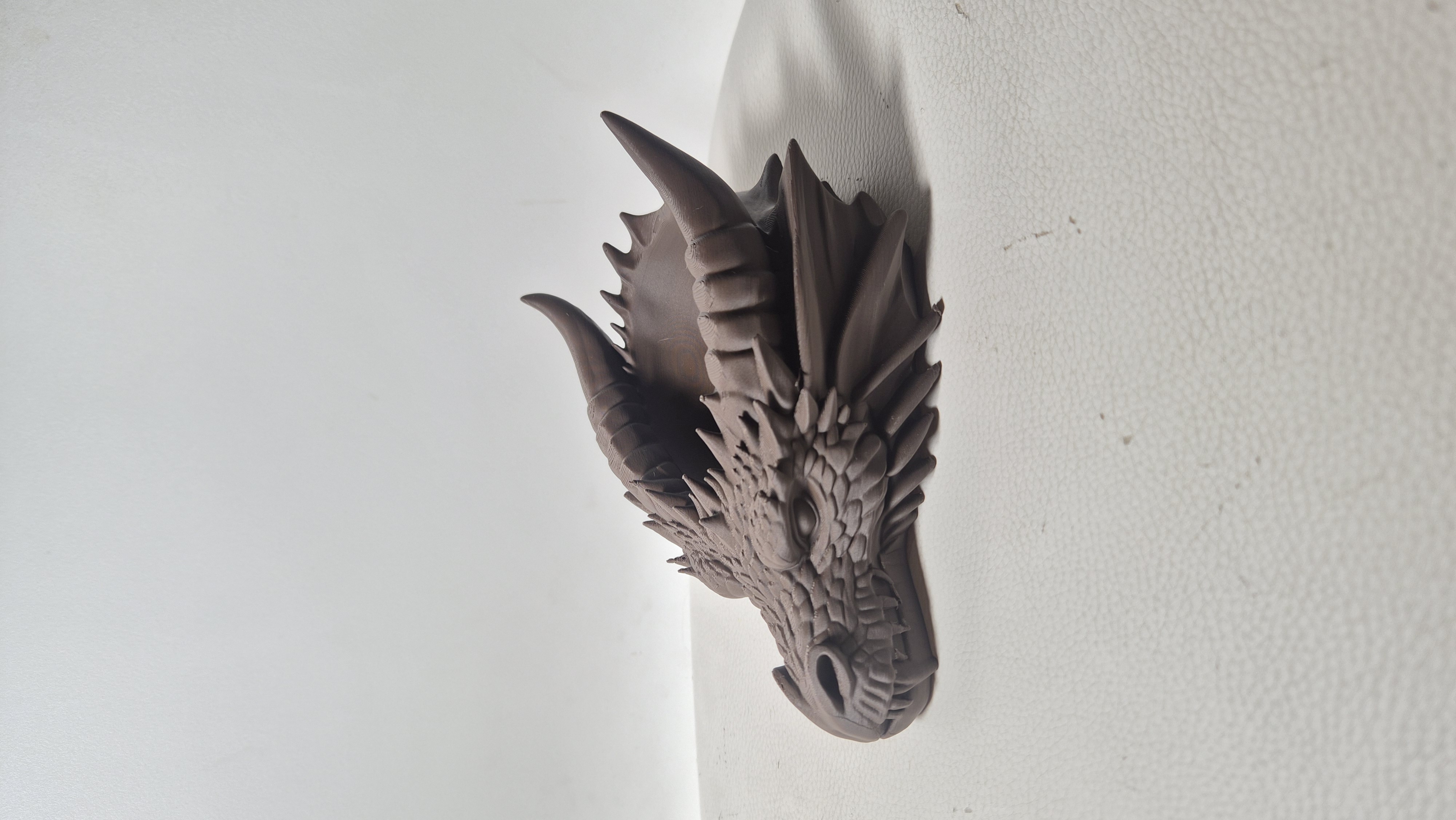 Miniatura 4 do modelo 3D Dragon Head Catchall Tray Desk Entryway Organizer