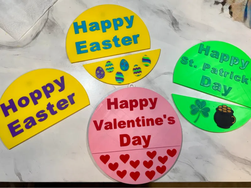 Inter-changeable Holiday Wall Wreath 