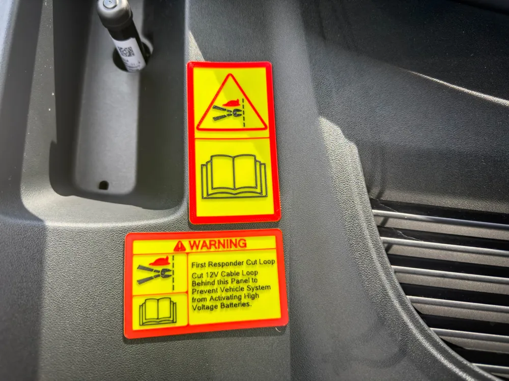 EV First responder cut loop warning sign - Free 3D Print Model - MakerWorld