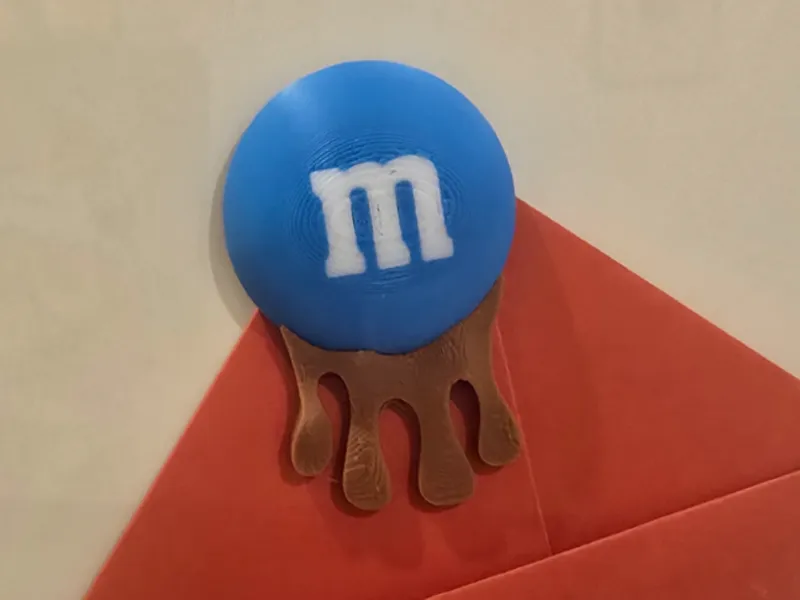 Pralina cioccolato a calamita