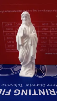 Figurine de Jésus en prière — photo 4