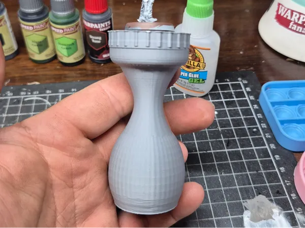 Poignée de peinture pour figurines