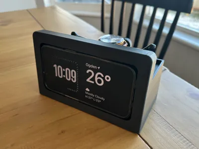 iPhone 16 MagSafe Dock