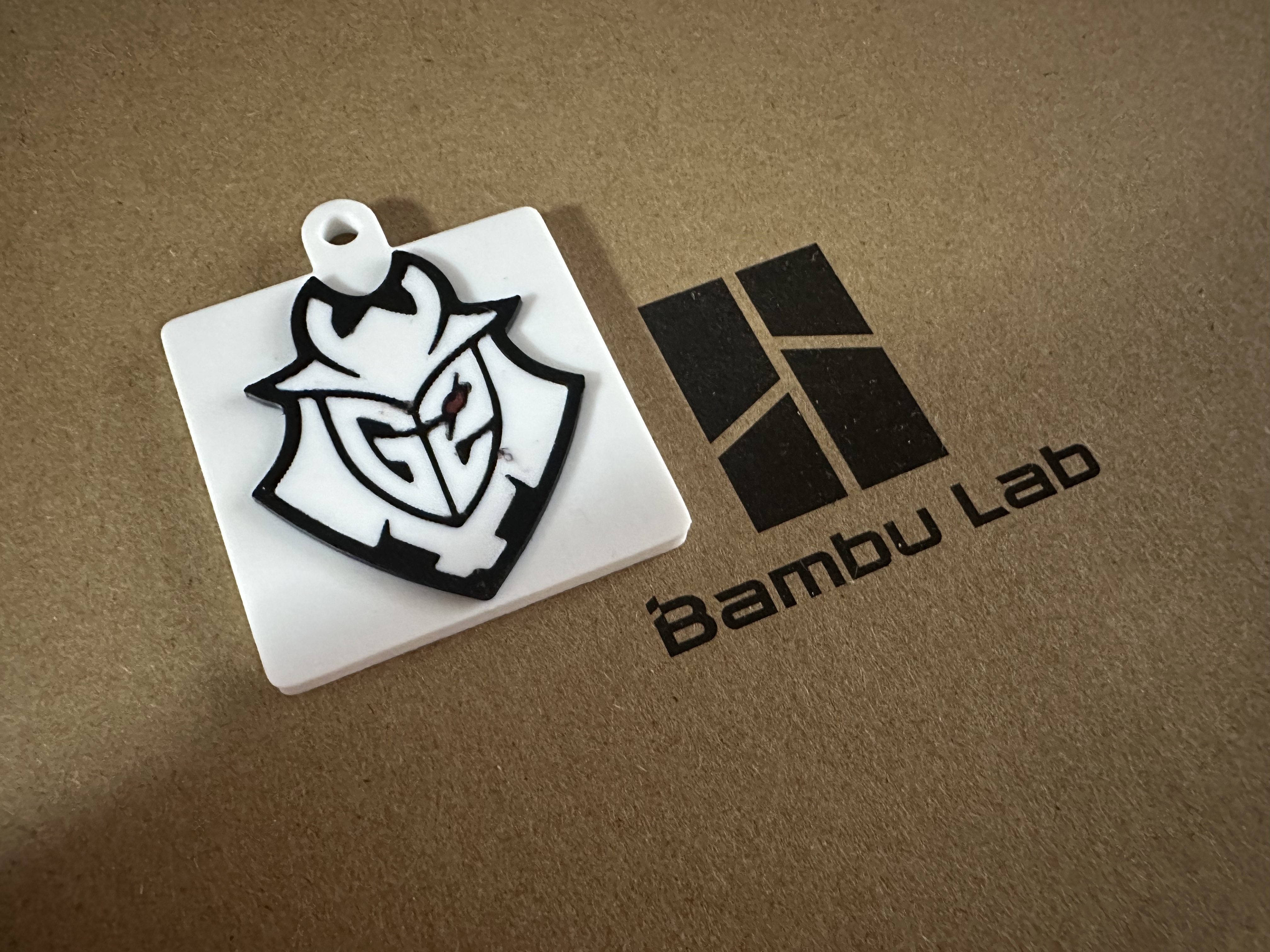 Miniatura 8 do modelo 3D CS2战队钥匙扣