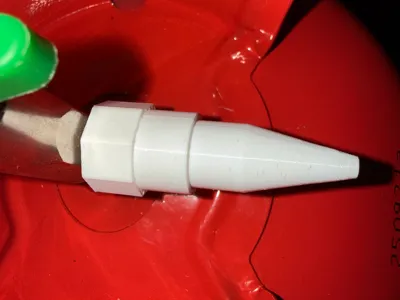 Helium tank attachment for balloons