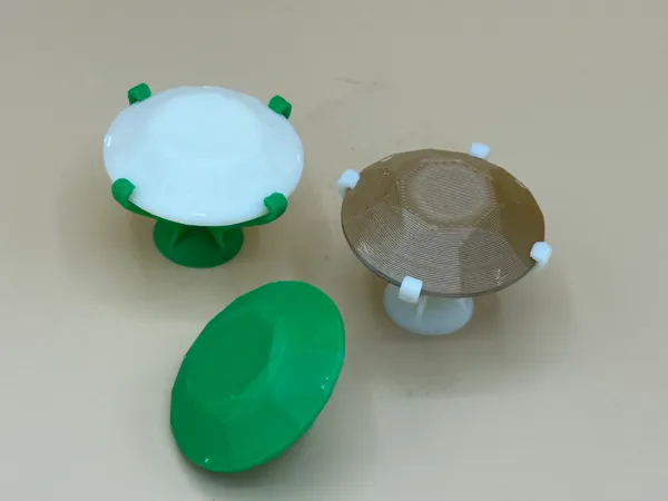 Diamant sur son écrin décoratif