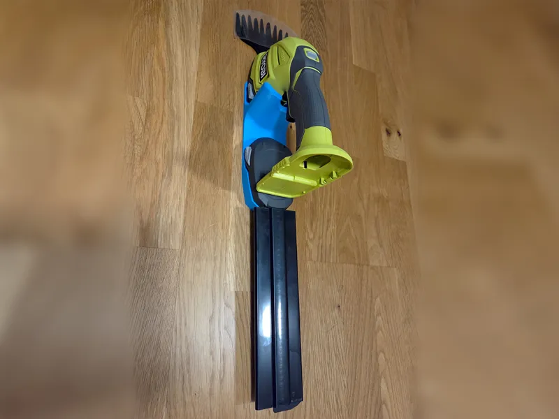 Ryobi RY18GSA shear wall mount