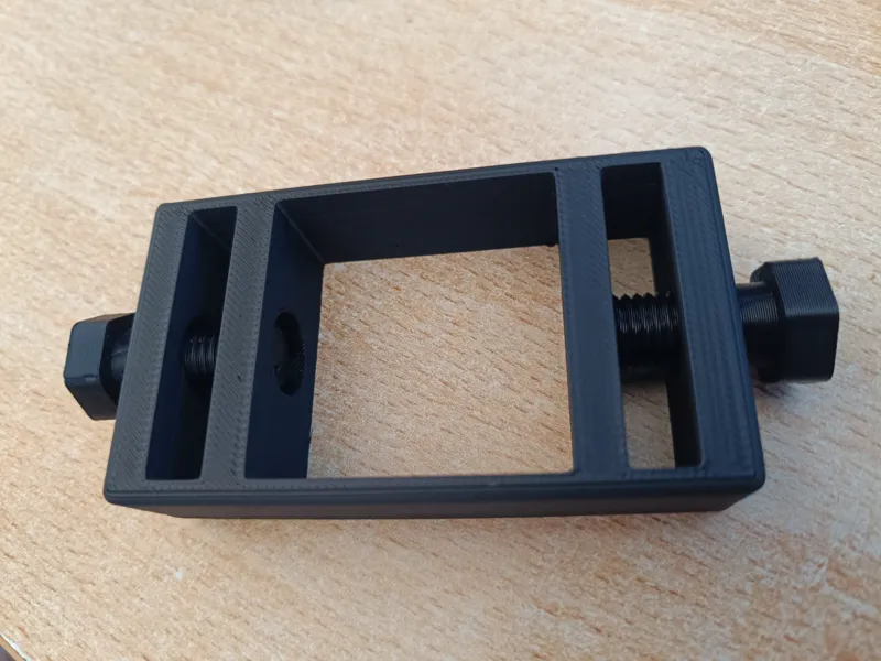 Ceiling bracket support