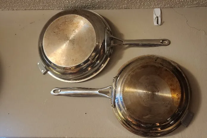 8in Saucer Pan horizontal wall mount